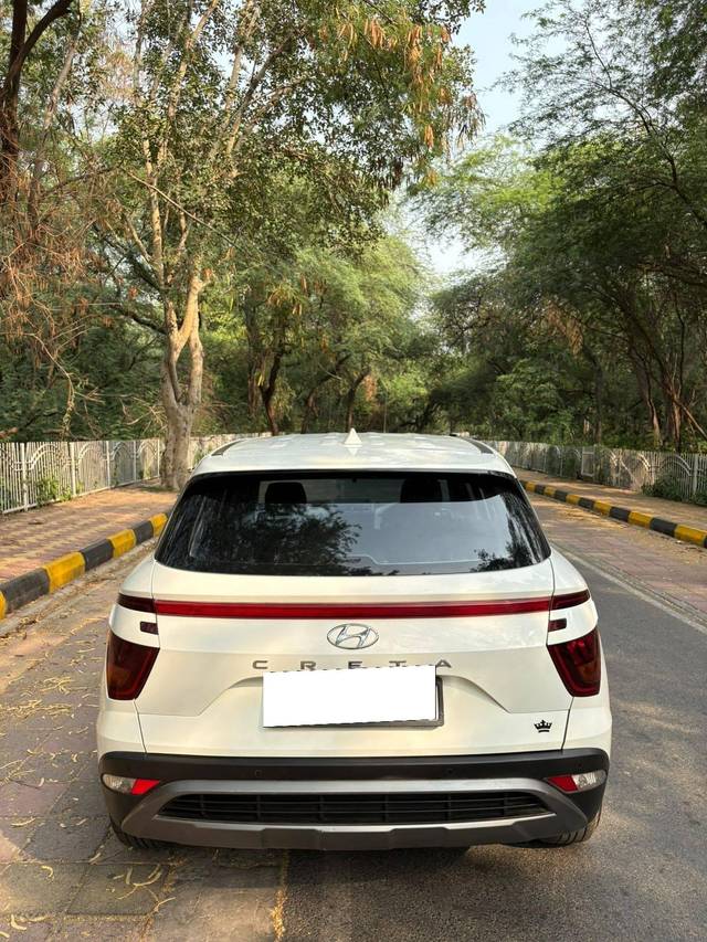 https://images10.gaadi.com/usedcar_image/4593925/original/processed_fd9efe18b2c1758e14383603d8934163.jpg?imwidth=6402