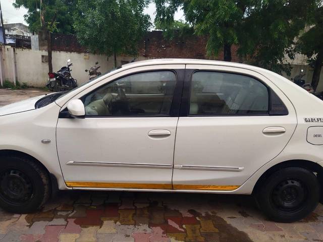 https://images10.gaadi.com/usedcar_image/4593928/original/processed_18c4c7fa-6481-4d7c-be7b-95a6697a05fa.jpg?imwidth=6402