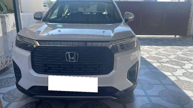 https://images10.gaadi.com/usedcar_image/4593970/original/processed_1f6c0b54-4f5d-4747-a017-abd577adb608.jpeg?imwidth=6400