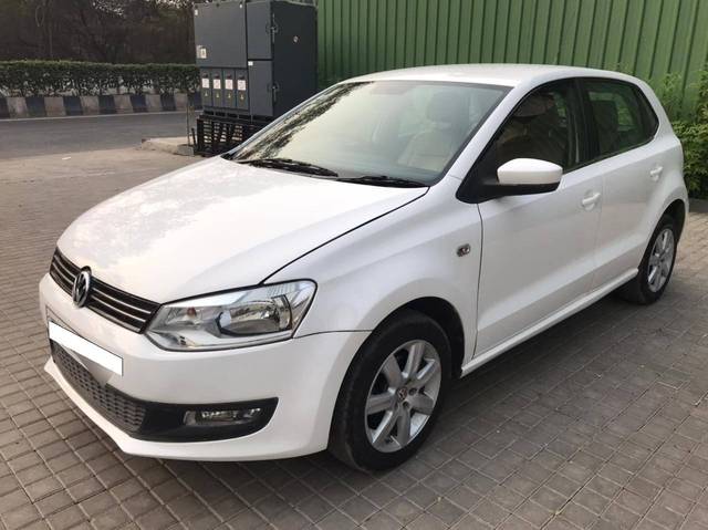 https://images10.gaadi.com/usedcar_image/4593975/original/processed_6c6d01873f2729bd8c57d3fceb9b3de9.jpg?imwidth=6400