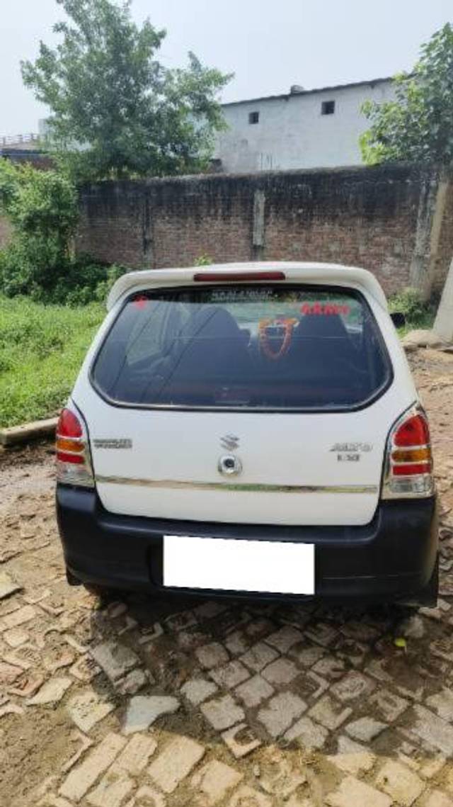 https://images10.gaadi.com/usedcar_image/4593985/original/processed_361cadd6-8c06-493b-827a-4e31e7e724fb.jpg?imwidth=6402