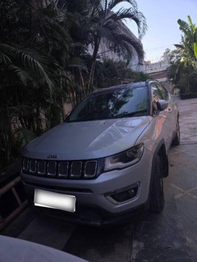 https://images10.gaadi.com/usedcar_image/4593996/original/processed_processed_processed_3e50a84a-d221-44a0-9a09-71a21448dc0e.jpg?imwidth=6402