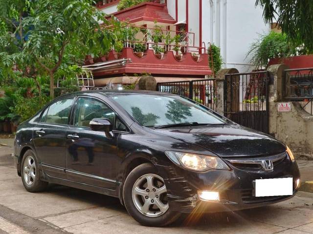 https://images10.gaadi.com/usedcar_image/4594059/original/processed_39f8ea9de282f6ae6ba77c82eff3f198.jpg?imwidth=6400