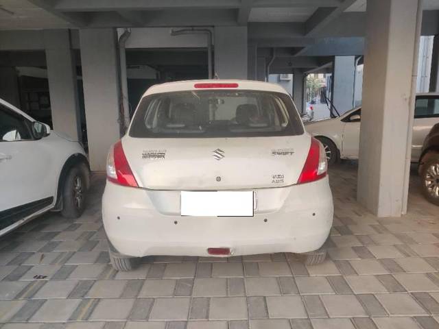 https://images10.gaadi.com/usedcar_image/4594067/original/processed_bc6e6019-5338-4d09-b128-9a4c54eb78ce.jpg?imwidth=6401