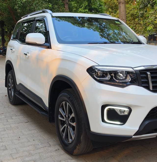 https://images10.gaadi.com/usedcar_image/4594135/original/2907a692b988c228d7af3de5a92844c3.jpg?imwidth=6400