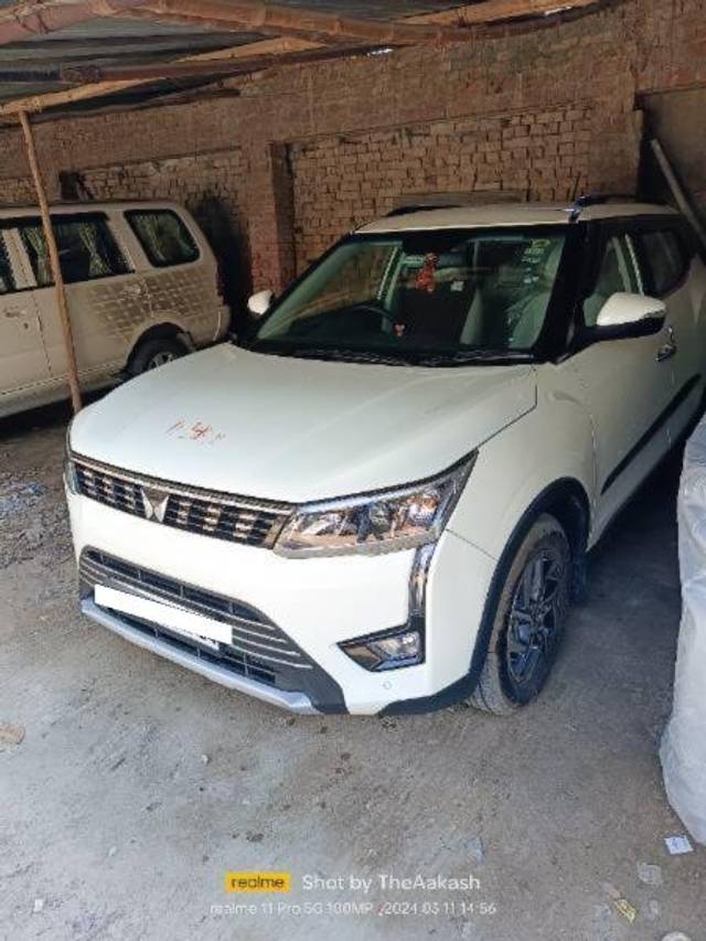 https://images10.gaadi.com/usedcar_image/4594171/original/processed_bec7b728-a3e6-4586-a7d4-d0c021c30e4f.jpg?imwidth=6400