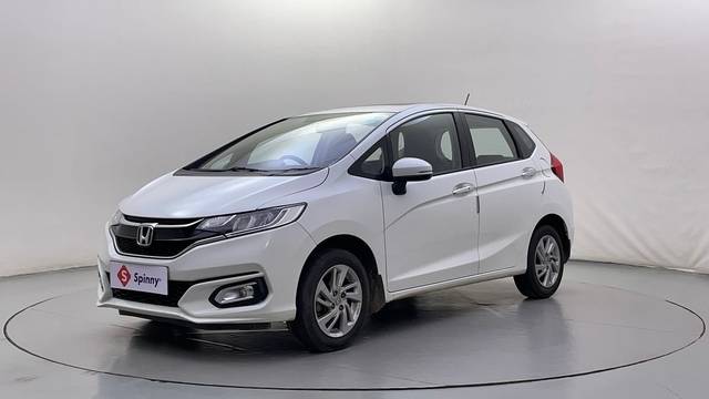 https://images10.gaadi.com/usedcar_image/4594190/original/3c9d5d756342ae7530a5fa5ef2cc5b8a.JPG?imwidth=6400
