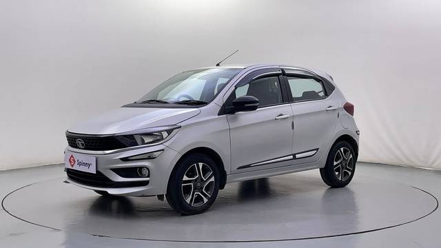 https://images10.gaadi.com/usedcar_image/4594192/original/1c530abb1e57fb17fcafbbc9fab125e5.JPG?imwidth=6400