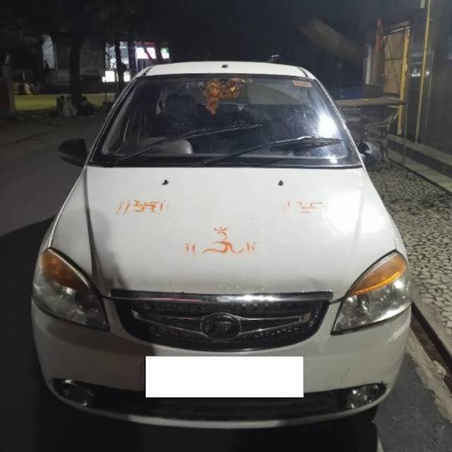 https://images10.gaadi.com/usedcar_image/4594228/original/processed_9c55c12b-c3a7-4b78-935d-c3cd5fa22b27.jpg?imwidth=6400