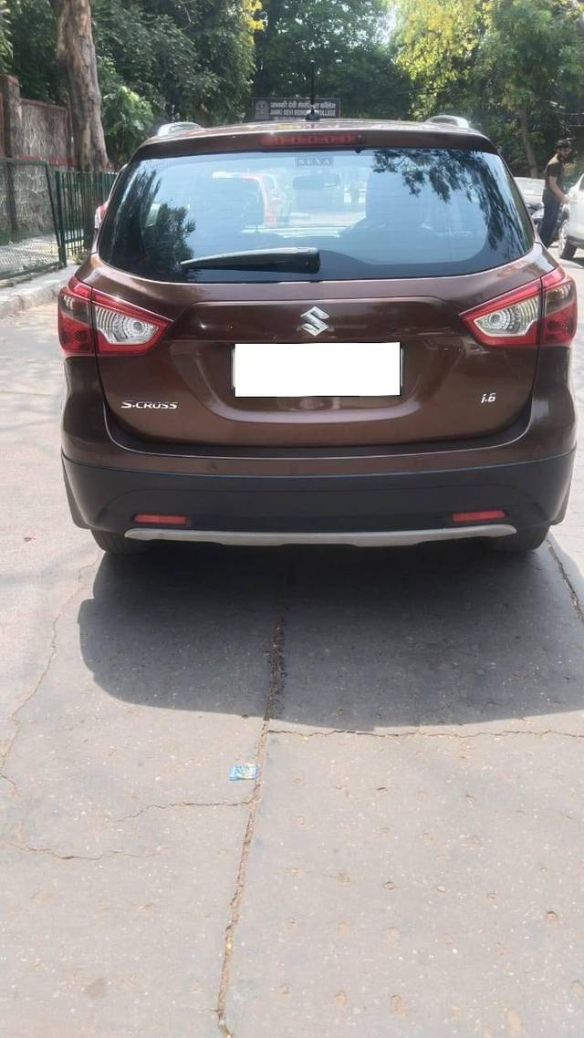 https://images10.gaadi.com/usedcar_image/4594252/original/processed_dc6cde59ba5a9a5b227dff911fa1df2b.jpg?imwidth=6401