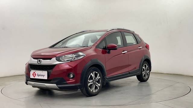 https://images10.gaadi.com/usedcar_image/4594263/original/d962f549446441840e4946dc7c44eeda.JPG?imwidth=6400