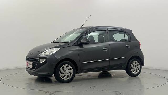 https://images10.gaadi.com/usedcar_image/4594282/original/ac5a5c8b4f04cb696b3a834abb67f56b.JPG?imwidth=6400