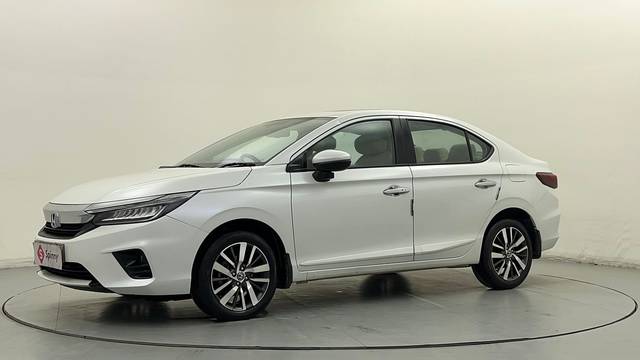 https://images10.gaadi.com/usedcar_image/4594286/original/23e21bc261eb28e6f03817da4cfdf202.JPG?imwidth=6400