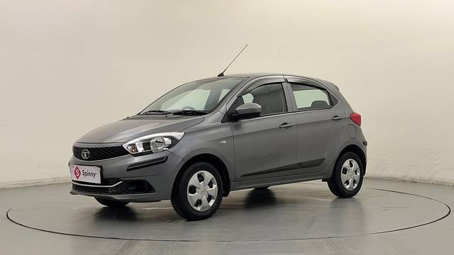 https://images10.gaadi.com/usedcar_image/4594297/original/e81c1befb58b77487c918c4b4649afdc.JPG?imwidth=6400