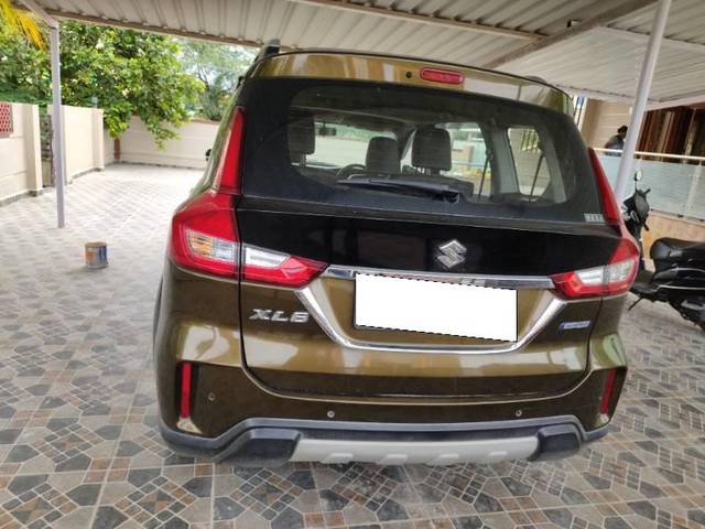 https://images10.gaadi.com/usedcar_image/4594306/original/processed_015bc5e4-f2f2-4e4d-8166-63bd4433b0f1.jpg?imwidth=6401