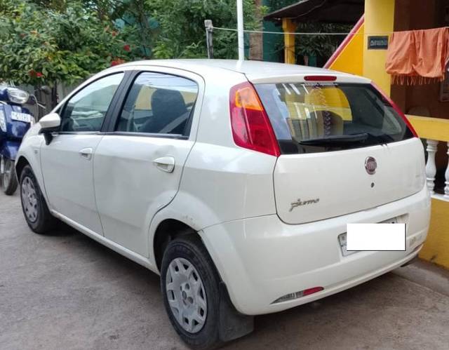 https://images10.gaadi.com/usedcar_image/4594325/original/processed_7f9c91f6-fa83-411b-8398-727c1911b623.jpg?imwidth=6400