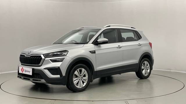 https://images10.gaadi.com/usedcar_image/4594334/original/5764dac3cd48c7c2e962592e8b3265b6.JPG?imwidth=6400