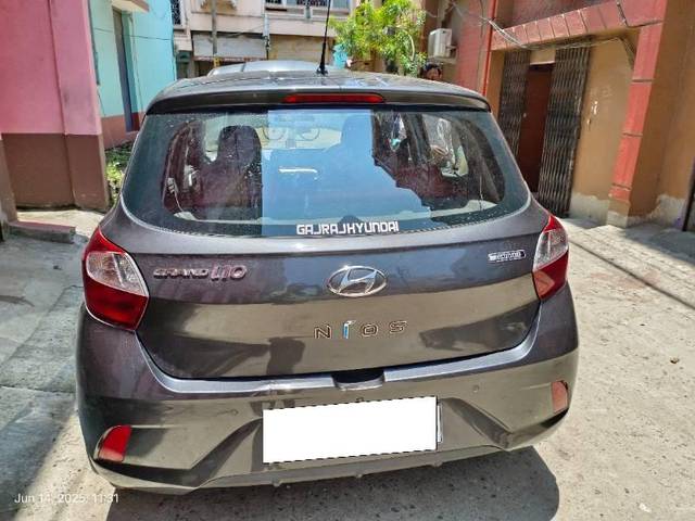 https://images10.gaadi.com/usedcar_image/4594347/original/processed_d4e2e6bc-cc3e-4ce3-93da-431678bd1e62.jpg?imwidth=6401