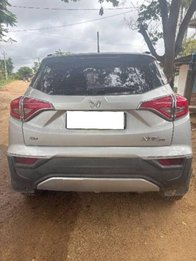 https://images10.gaadi.com/usedcar_image/4594352/original/processed_396da92d-4d3b-475e-b8ee-4c46bae8e40f.jpg?imwidth=6402