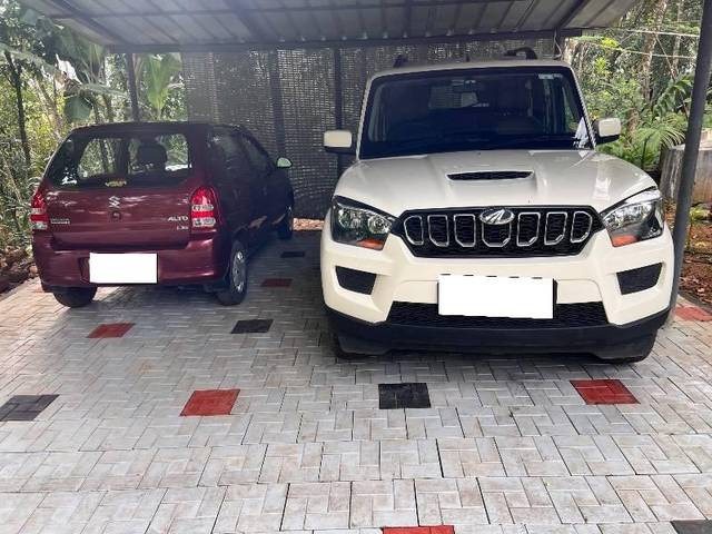 https://images10.gaadi.com/usedcar_image/4594362/original/processed_65af506c-50c7-443d-8c6f-b6bf4f0f31cd.jpeg?imwidth=6400