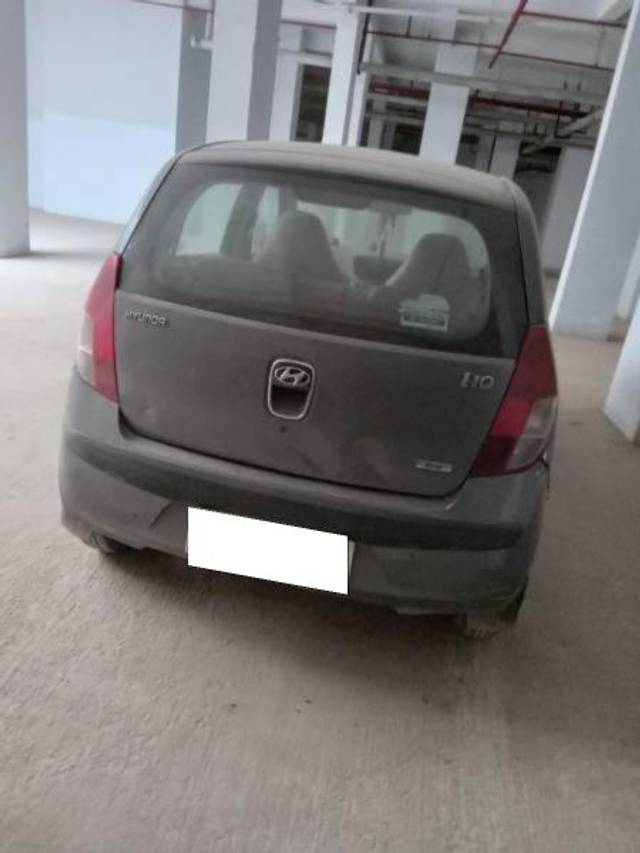 https://images10.gaadi.com/usedcar_image/4594372/original/processed_f3f7ee86-3a3b-4915-abaf-e0b9227d9f2e.jpg?imwidth=6402