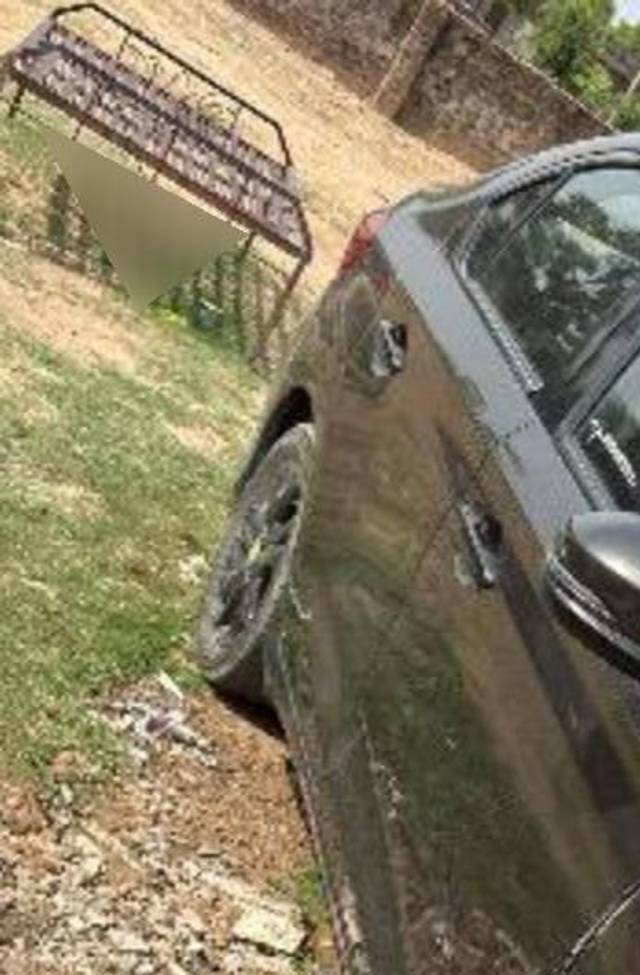 https://images10.gaadi.com/usedcar_image/4594397/original/processed_555188ed-cc90-4398-90e9-1dd497407058.jpg?imwidth=6401