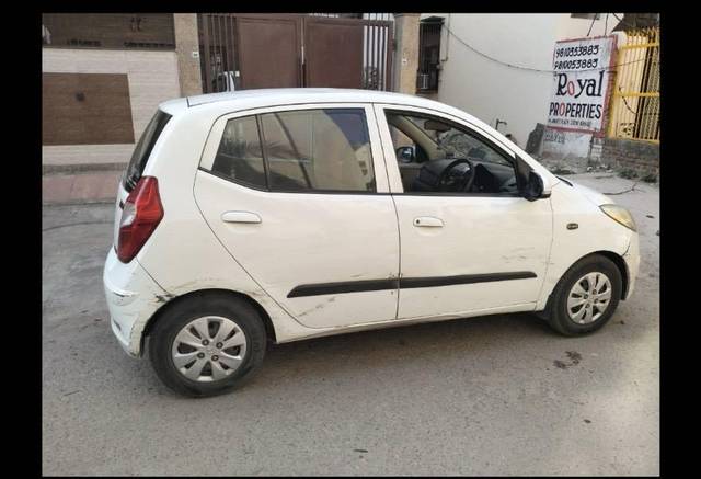 https://images10.gaadi.com/usedcar_image/4594412/original/processed_909e76fe-0147-4397-9fda-b5f020269bf8.jpeg?imwidth=6401