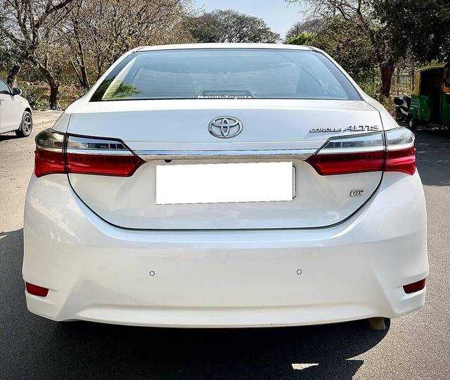 https://images10.gaadi.com/usedcar_image/4594449/original/processed_b676ddadd3dd15fd193fee8aa515dc9b.jpg?imwidth=6402