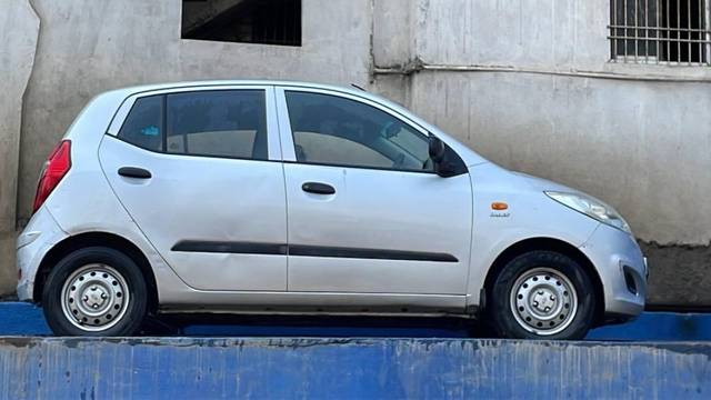 https://images10.gaadi.com/usedcar_image/4594453/original/processed_32b23404-cad1-4492-9a6c-1c2cb3143914.jpeg?imwidth=6400