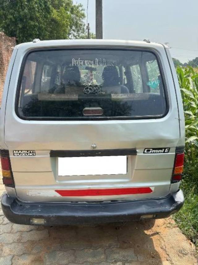 https://images10.gaadi.com/usedcar_image/4594454/original/processed_6d39ae48-f923-461b-9b52-05a2a157cbfd.jpeg?imwidth=6401