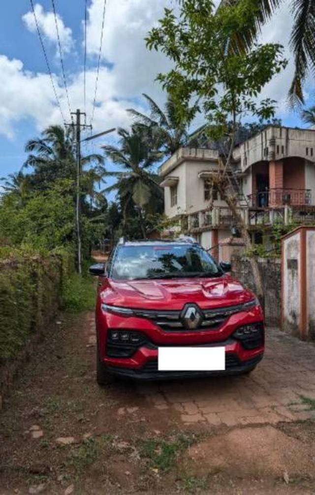 https://images10.gaadi.com/usedcar_image/4594475/original/processed_8419503d-a554-49e0-9ba1-fd6ba92e727d.jpg?imwidth=6400