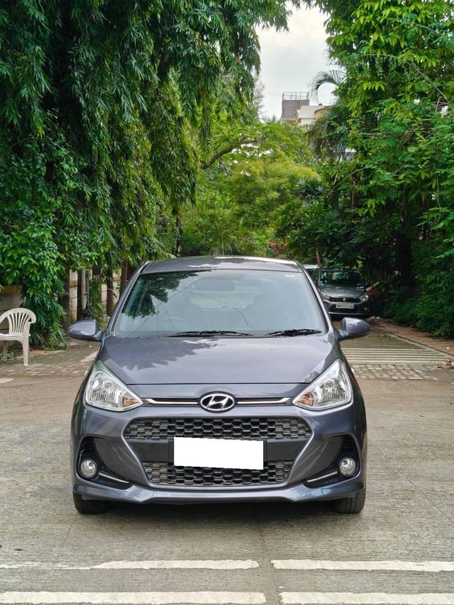 https://images10.gaadi.com/usedcar_image/4594480/original/processed_75b6b4e4cc0517afe98f22fb051fea24.jpg?imwidth=6400
