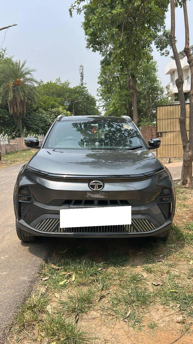 https://images10.gaadi.com/usedcar_image/4594510/original/processed_1df13a10-99a8-46e5-a00f-f8242410531f.jpg?imwidth=6400