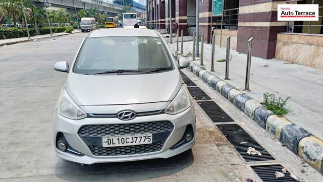 https://images10.gaadi.com/usedcar_image/4594522/original/d3c5117f4b90fa29c9e84251c211e462.jpg?imwidth=6400