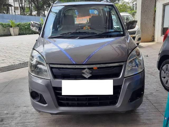 https://images10.gaadi.com/usedcar_image/4594526/original/processed_27ddf38f-a9f2-4415-b8d1-7e5b4954a63c.jpg?imwidth=6400