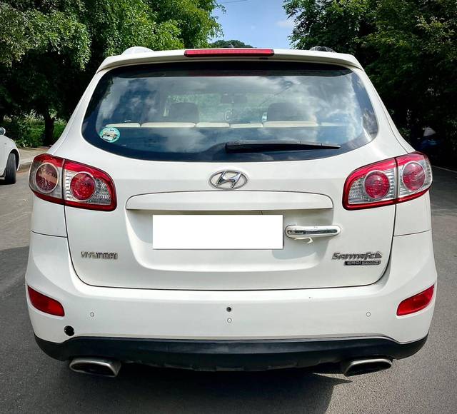 https://images10.gaadi.com/usedcar_image/4594534/original/processed_6c0cba0aa5388f03f4c033b4f9e35c82.jpg?imwidth=6402