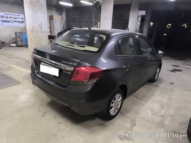 https://images10.gaadi.com/usedcar_image/4594536/original/processed_53889524-a057-4d6e-98f6-59f5487d3640.jpeg?imwidth=6402