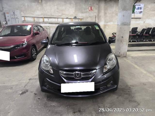 https://images10.gaadi.com/usedcar_image/4594536/original/processed_60890d7e-56ad-484d-81c7-705a3b8dc897.jpeg?imwidth=6400