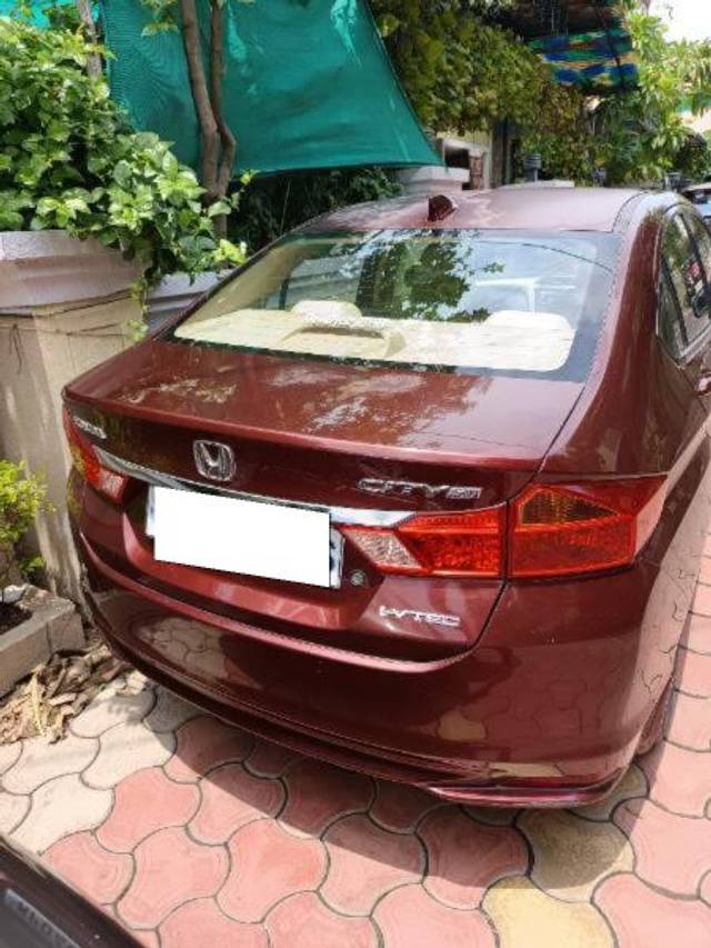 https://images10.gaadi.com/usedcar_image/4594540/original/processed_da45414b-74a1-4031-b0cb-69fa1846c62b.jpg?imwidth=6402