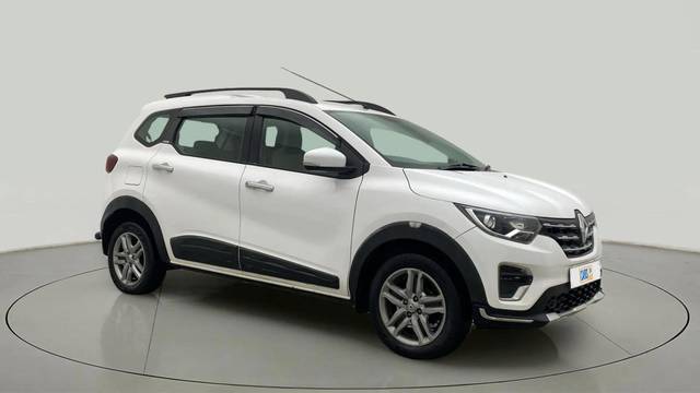 https://images10.gaadi.com/usedcar_image/4594545/original/0ef5852659fbe7d9575b58e444a4f032.jpg?imwidth=6400