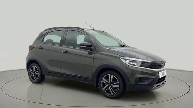 https://images10.gaadi.com/usedcar_image/4594550/original/06698dc4edd218758b0b67981d1b5016.jpg?imwidth=6400