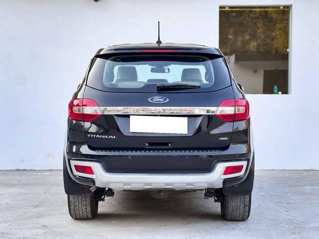 https://images10.gaadi.com/usedcar_image/4594563/original/processed_37194e9cf3043cdc1ed5538005a9c769.jpg?imwidth=6402