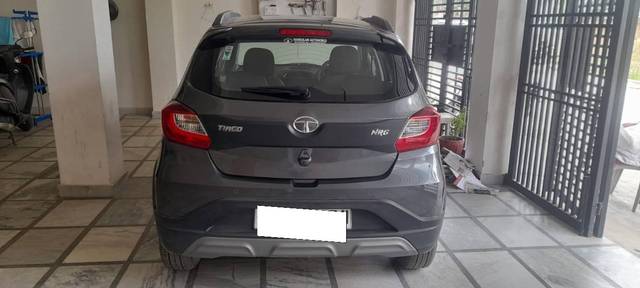 https://images10.gaadi.com/usedcar_image/4594598/original/processed_78955f13-79de-417b-9ab7-f888f074d47f.jpeg?imwidth=6401