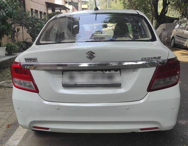 https://images10.gaadi.com/usedcar_image/4594642/original/processed_bbff754cd30089ef1d2a317f08ae3d05.jpg?imwidth=6402