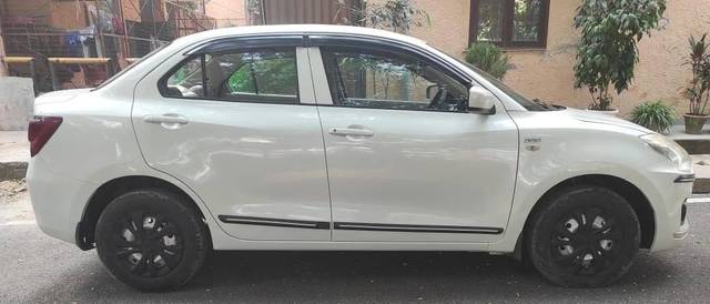 https://images10.gaadi.com/usedcar_image/4594642/original/processed_e18215d2d936833aec246b9a62e64d2b.jpg?imwidth=6401