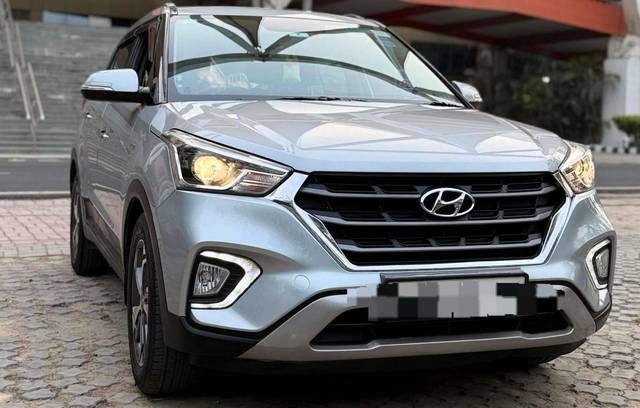 https://images10.gaadi.com/usedcar_image/4594658/original/processed_0915b6f11e8472471f4c6678b8456f52.jpg?imwidth=6400