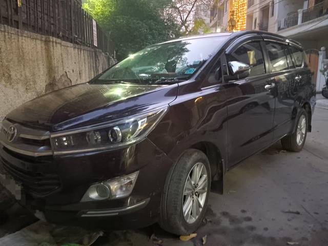 https://images10.gaadi.com/usedcar_image/4594665/original/ee69f08c34b9d36f09181337f2ec1a3b.jpg?imwidth=6400
