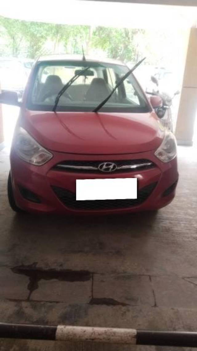 https://images10.gaadi.com/usedcar_image/4594672/original/processed_341d8806-2e0c-4927-b9bd-2012fb2ab071.jpg?imwidth=6400