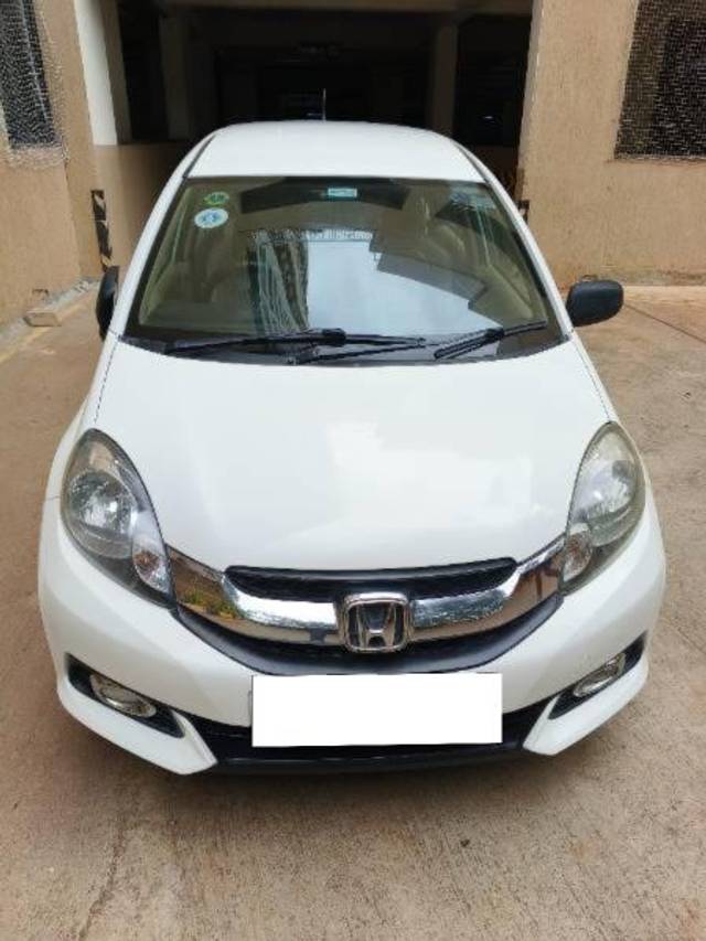 https://images10.gaadi.com/usedcar_image/4594676/original/processed_d31ef102-ae92-4915-b5cc-6a641db2b941.jpg?imwidth=6401