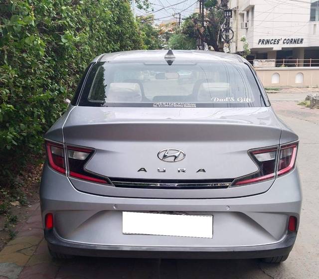 https://images10.gaadi.com/usedcar_image/4594681/original/processed_6e193f3939f3f3e407af4c4dc18b0840.jpg?imwidth=6402
